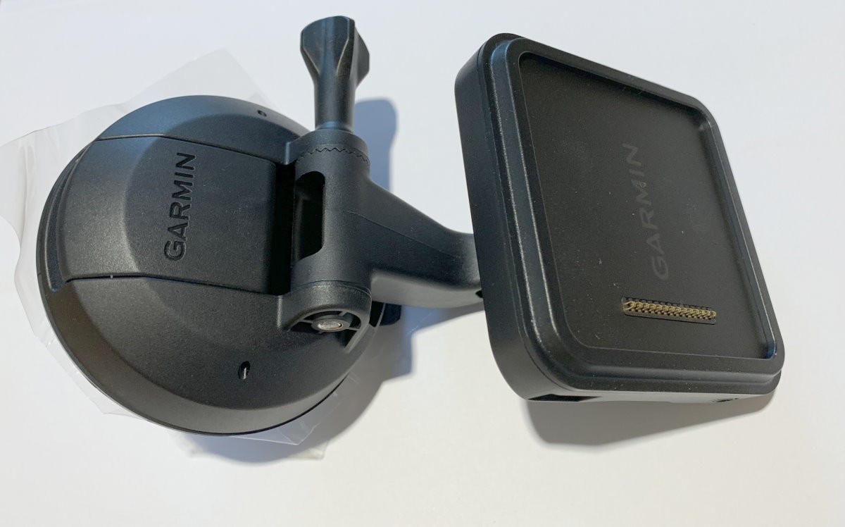 Garmin Dash Cam Mini 2 - Anbringen des Geräts an der Windschutzscheibe